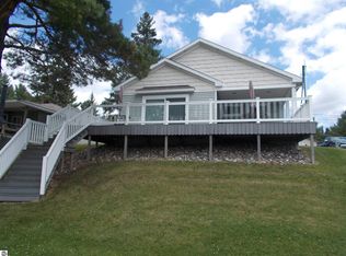 5832 E Orchard Dr, Hale, MI 48739