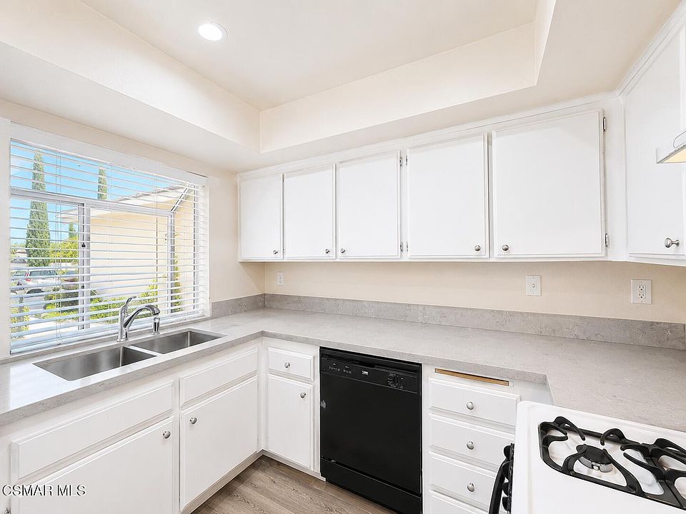 1st image of 2762 Erringer Rd APT 15
