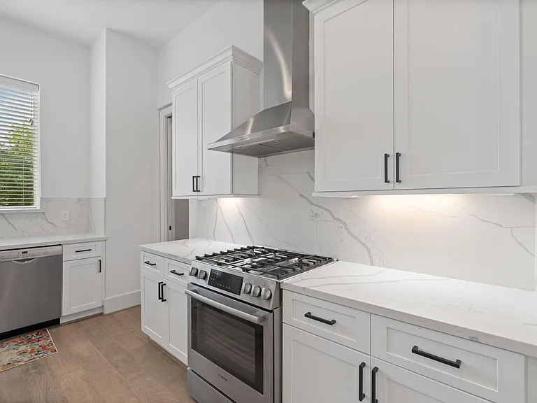 6010 Truro St #C — Photo 12