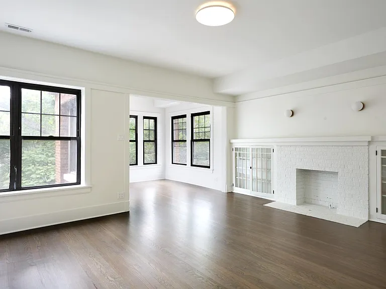 6331 N Wayne Ave #2S — Photo 3