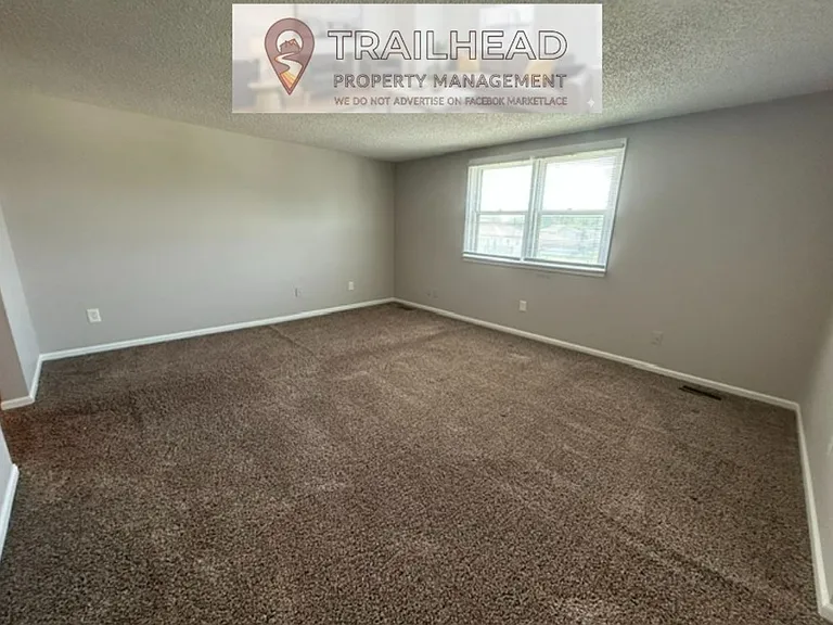 1323 Laurel St — Photo 22