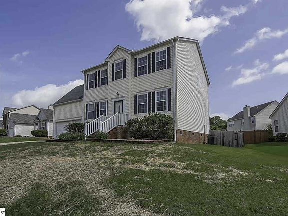 3rd image of 4 Blossom Park Ct
