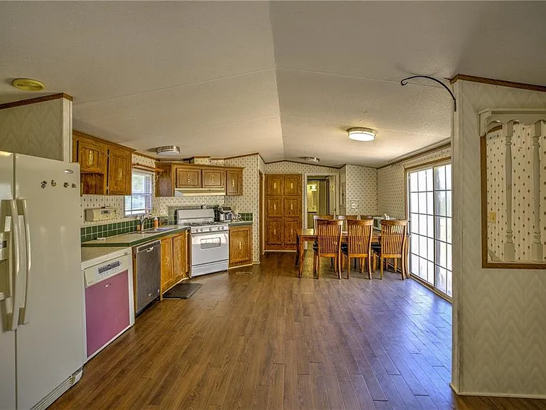4201 Dunagan Rd — Photo 16