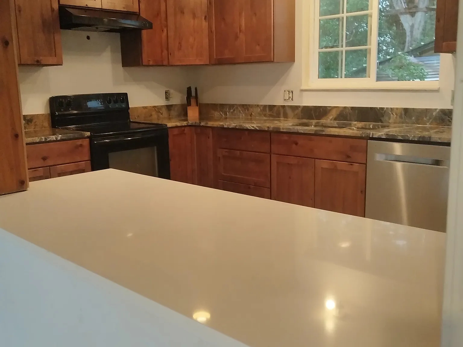 4 bed, 2000 sqft, $2,800 — Photo 2