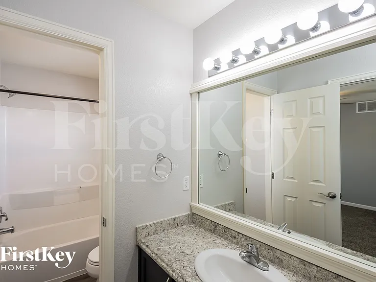 9919 Jasper St — Photo 13