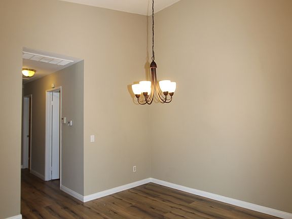 5th image of 21745 Laurelrim Dr Unit A