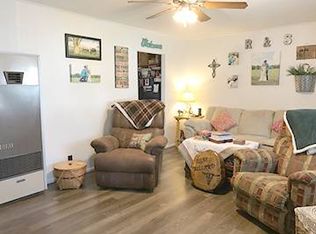 711 George St, Fairfield, IL 62837