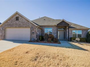 502 SW Arch St, Bentonville, AR 72712