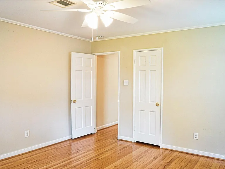 2047 McClendon St — Photo 23