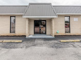 1812 Memorial Cir, Clarksville, TN 37043