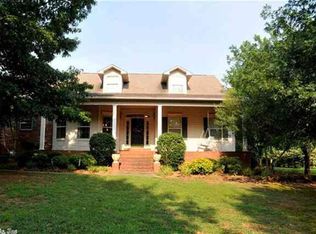 16 Robinwood Dr, Searcy, AR 72143