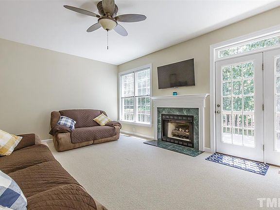 4th image of 409 Turnberry Dr
