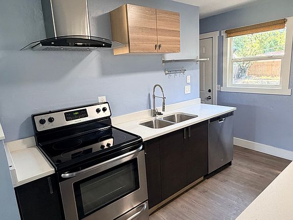 4th image of 867 W Fayette Ave
