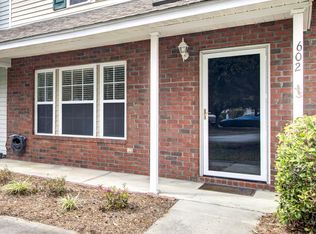602 Yellow Hawthorn Cir, Summerville, SC 29483