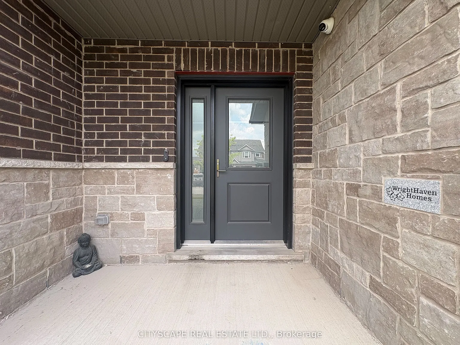 3 bed, $2,700 — Photo 2