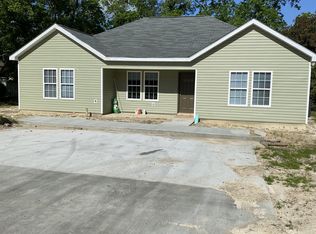 2208 Thornhill Rd, Tifton, GA 31793