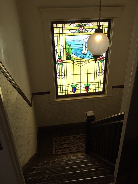 2nd Flr Hallway