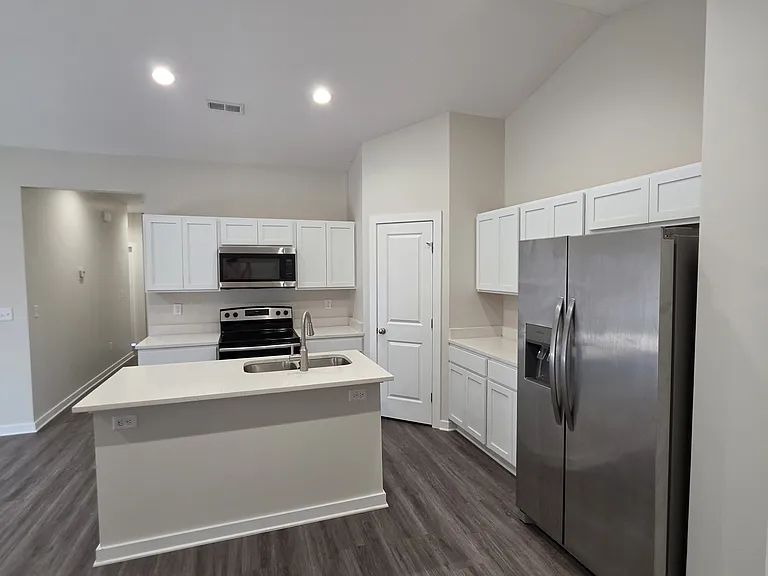 13477 W Haskell Ct — Photo 17