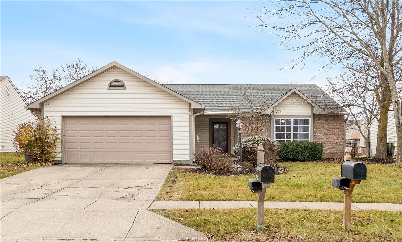 7655 Windy Hill Way photo 1