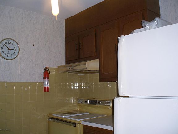 5th image of 1199B Shetland Dr