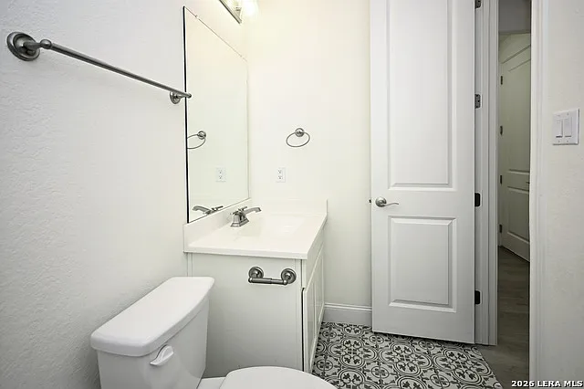1438 Oaklawn Dr — Photo 17