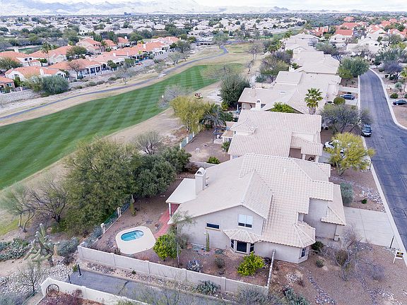 2nd image of 10765 N Glen Abbey Dr