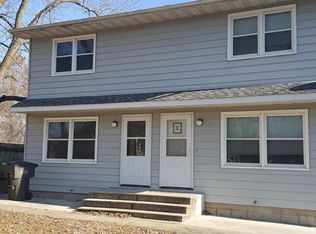 3927 E 27th St, Des Moines, IA 50317
