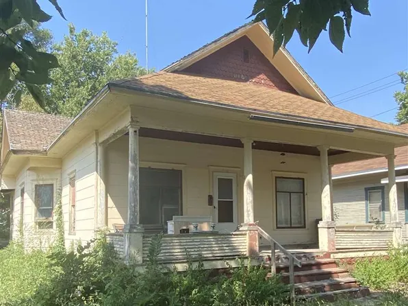 410 E 6th St, McCook, NE 69001