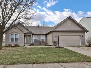5034 Summerset Dr, Tipp City, OH 45371