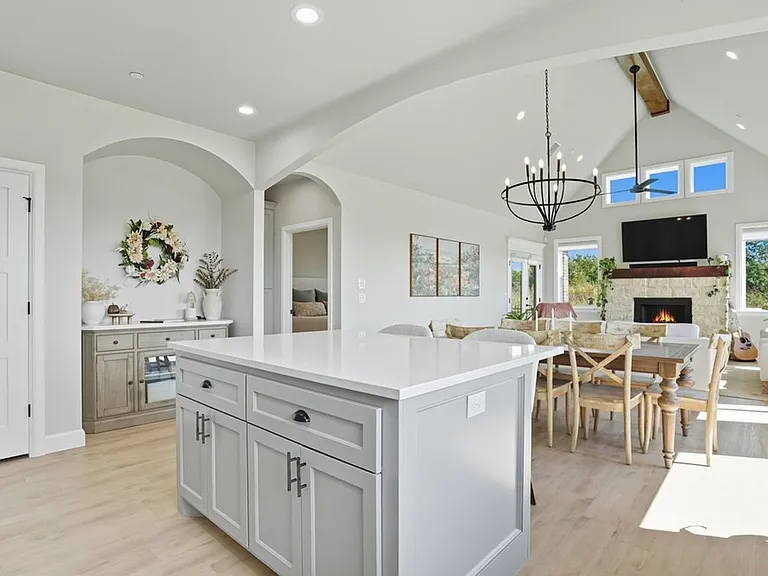 4200 Abbey Park Dr — Photo 10