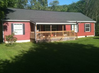 51 Shadowbrook Dr, Endicott, NY 13760