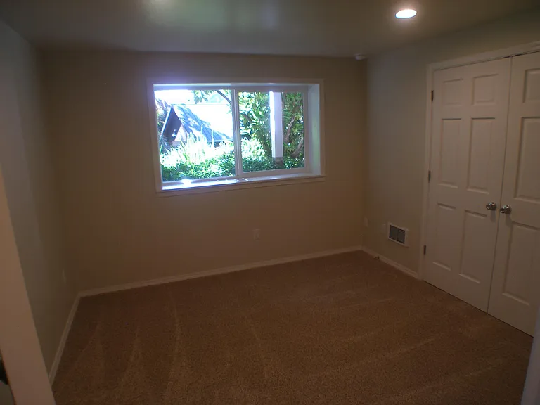 484 Grow Pl NW #LOWER — Photo 12