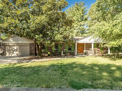 10760 Forest Path Dr, Saint Louis, MO, 63128