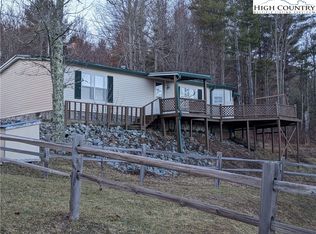 130 Hackett Gragg Rd, Newland, NC 28657