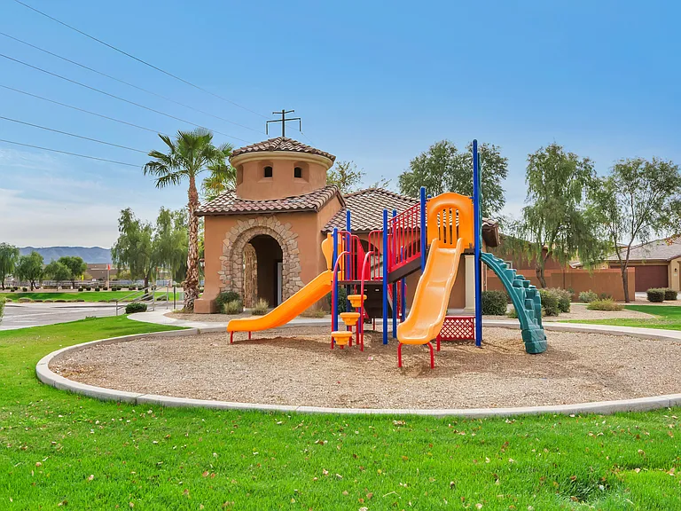 4808 W Lydia Ln — Photo 24
