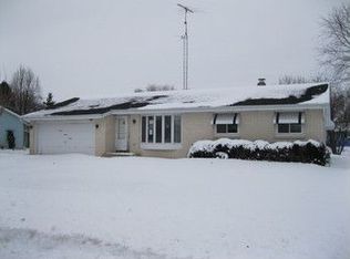 1123 Sycamore St, Delavan, WI 53115