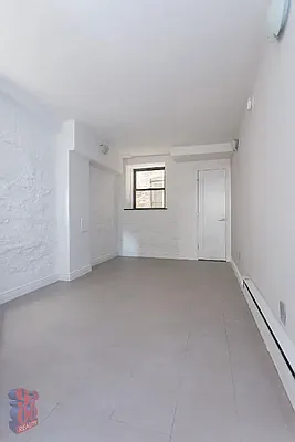 Rented by REAL New York | media 7