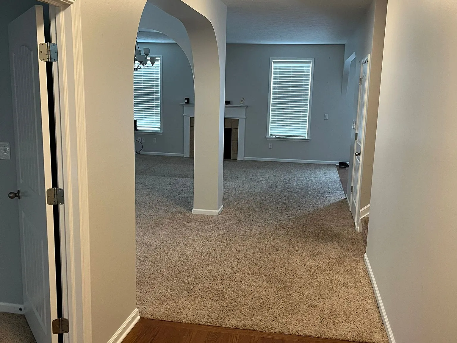4 bed, 3.5 bath, 3840 sqft, $3,145 — Photo 4