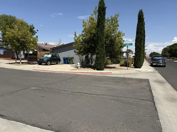 816 El Mirage St #2, Page, AZ 86040