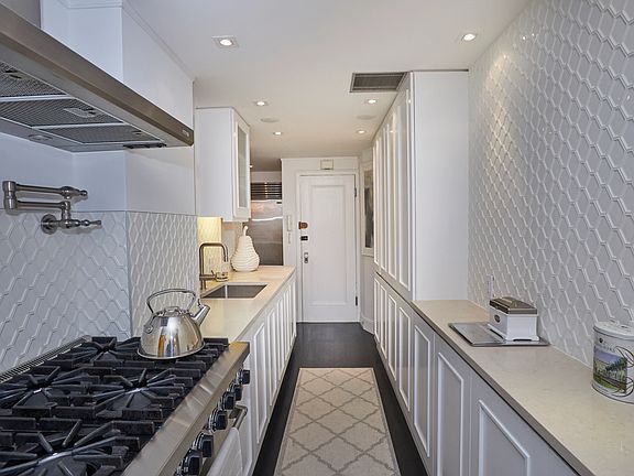 5th image of 55 E 86th St #2C2D