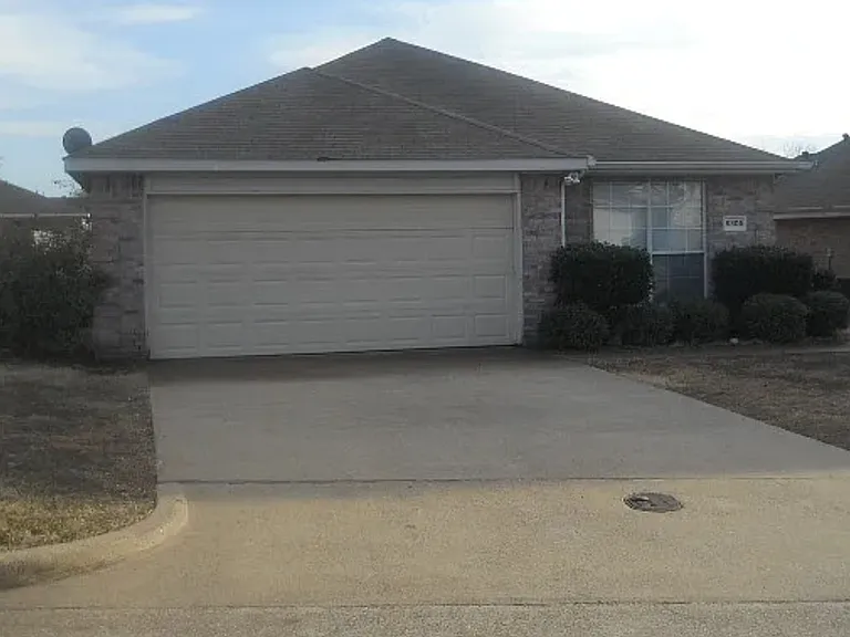 6805 Windward View Dr #ONE STORY — Photo 1