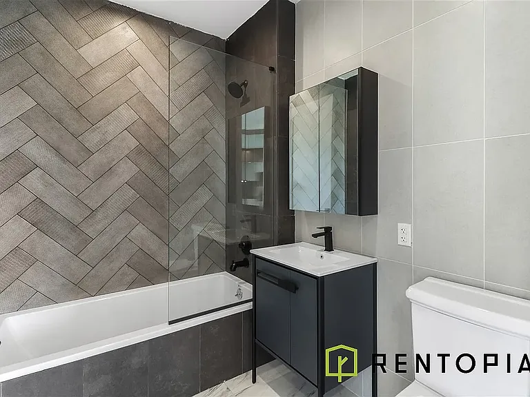 494 Manhattan Ave #4D — Photo 14