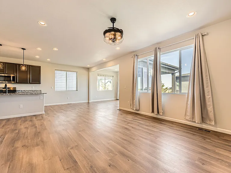 3577 Silver Rock Cir — Photo 11