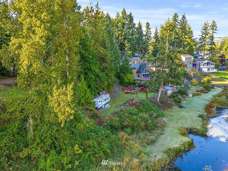 1st image of 17232 Lake Point Dr SE