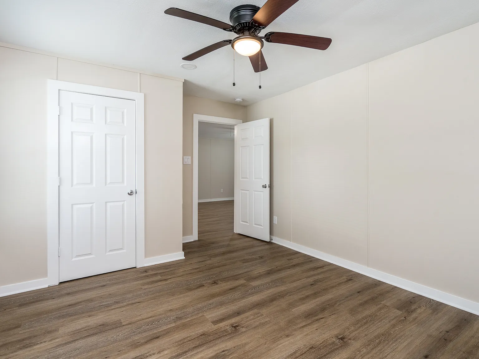 2 bed, 1000 sqft, $1,675 — Photo 4