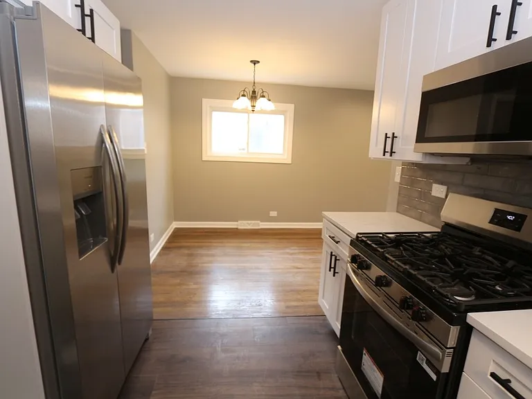 1413 W 112th Pl — Photo 6
