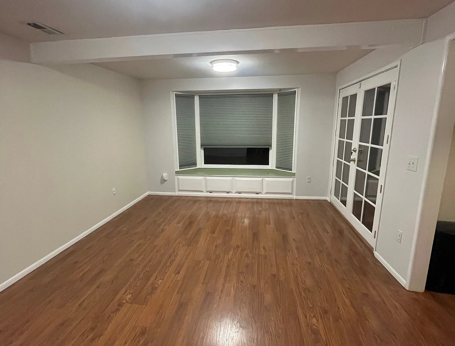3 bed, 2000 sqft, $2,785 — Photo 4