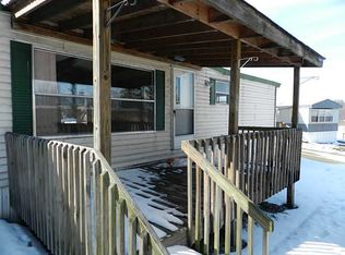 122 Mountaineer Ln, West Mifflin, PA 15122