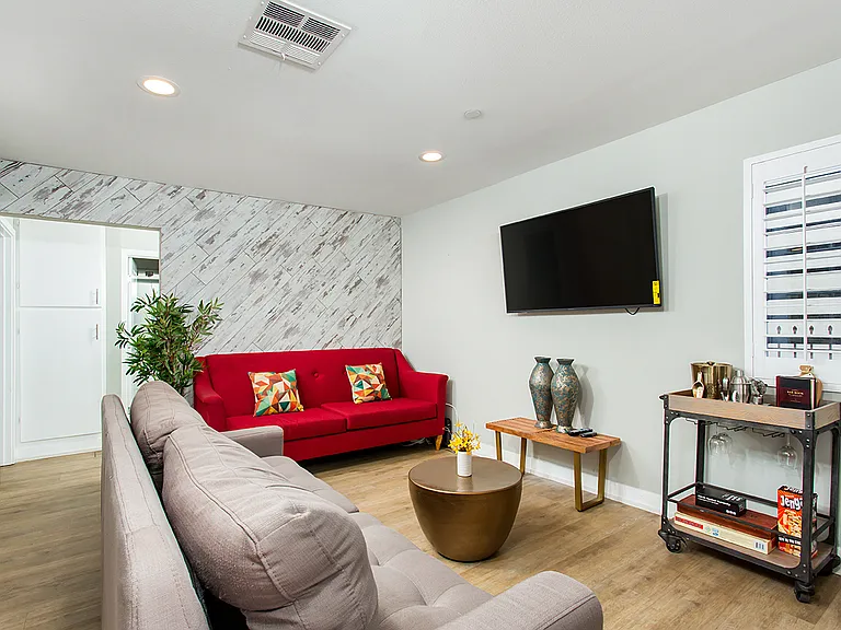 9009 S Normandie Ave — Photo 10
