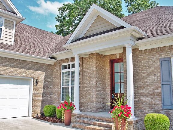4th image of 1725 Bellshire Way